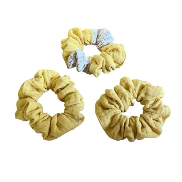 Assorted Hair Scrunchies Handmade Yellow 100% Cotton Floral Flower Theme NEW X3 - Picture 5 of 5